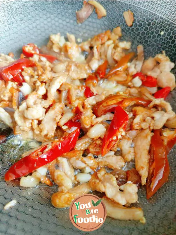 Stir fried pork with thousand pieces of silk