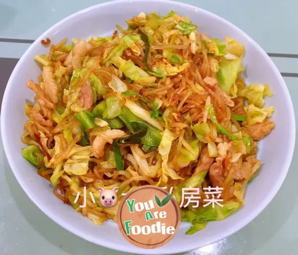 Fried-noodles-with-cabbage