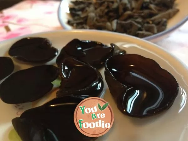 Black fungus and Chinese yam slices with vinegar