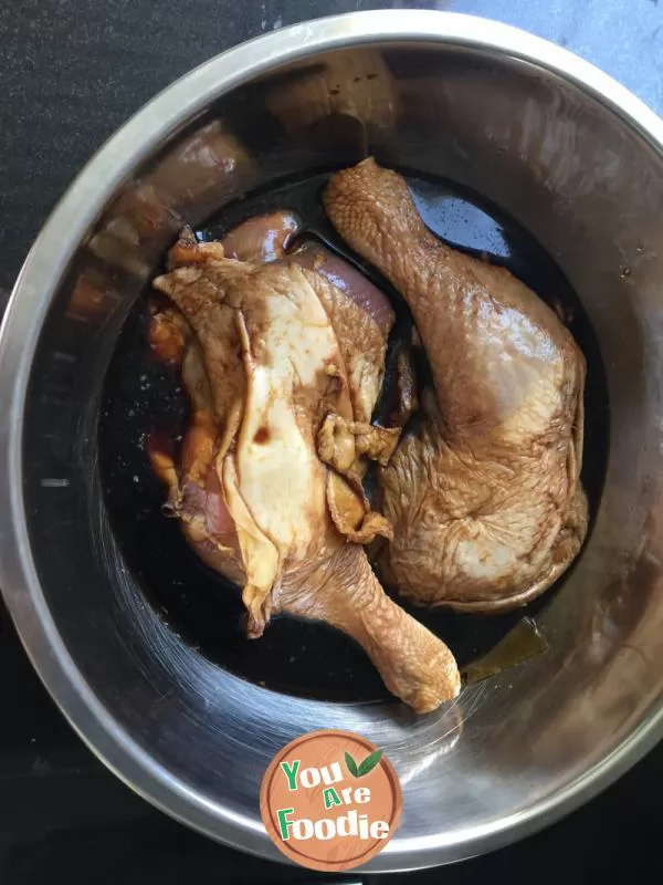 Stewed chicken legs in rice cooker