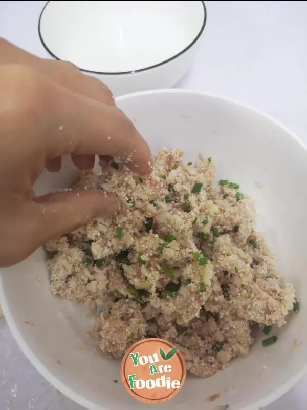 One person's exquisite simple meal: lotus root glutinous rice balls + steamed rice with coconut milk