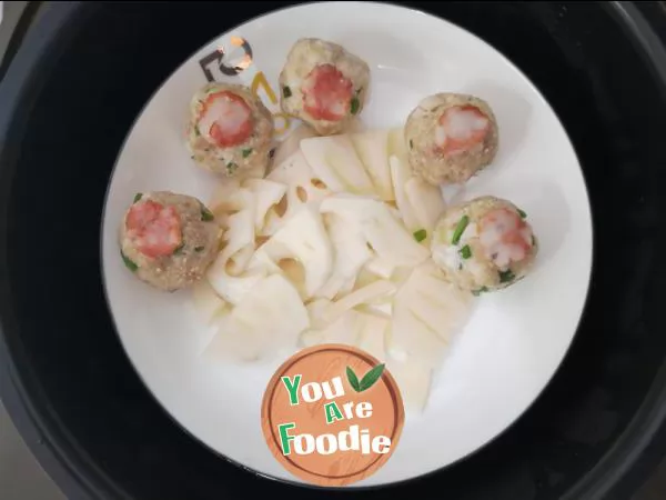 One person's exquisite simple meal: lotus root glutinous rice balls + steamed rice with coconut milk