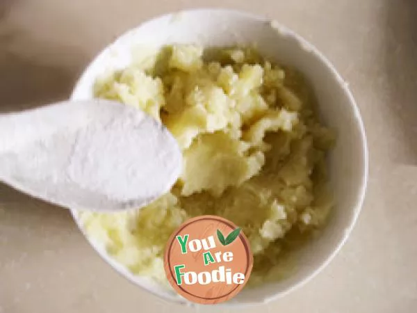 Milk flavored potato cake