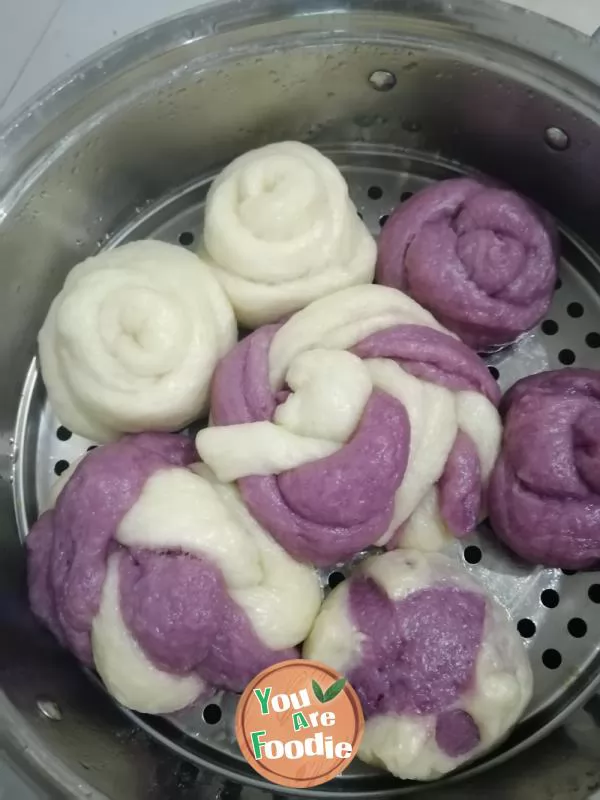 Purple potato steamed bread