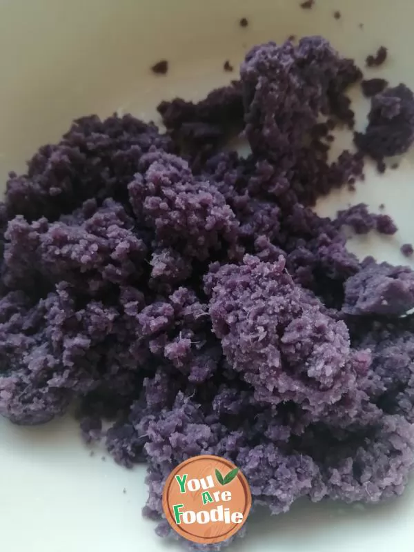 Purple potato steamed bread