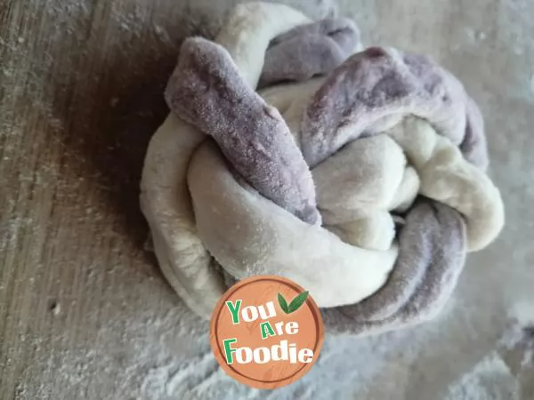 Purple potato steamed bread