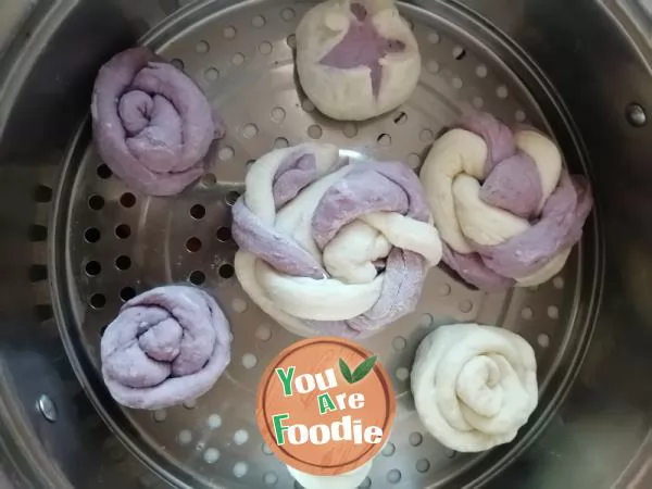 Purple potato steamed bread