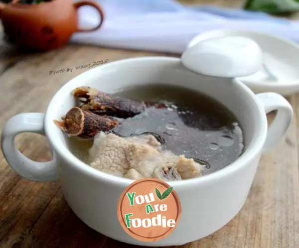 Five finger and peach spareribs soup