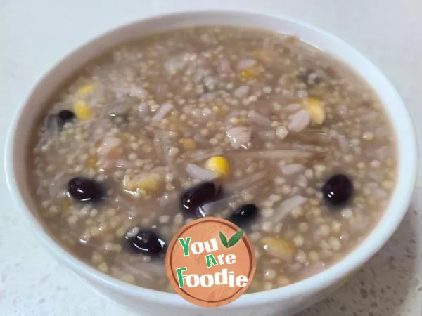 Rice Congee with Dried Red Potato Shreds and Black Beans