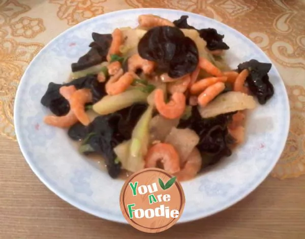 Fried-shrimps-with-white-gourd-and-black-fungus