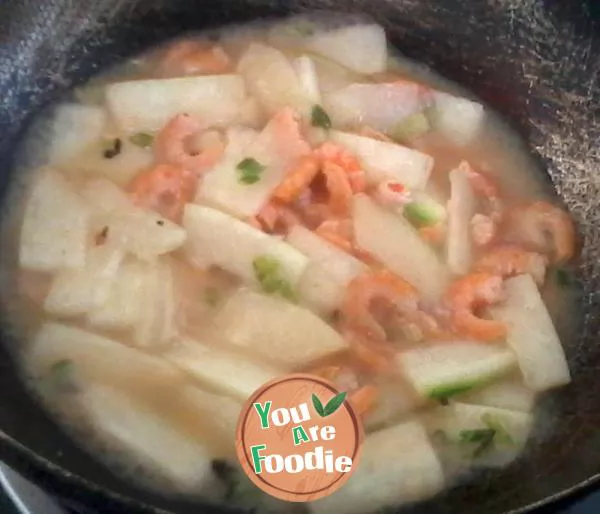 Fried shrimps with white gourd and black fungus