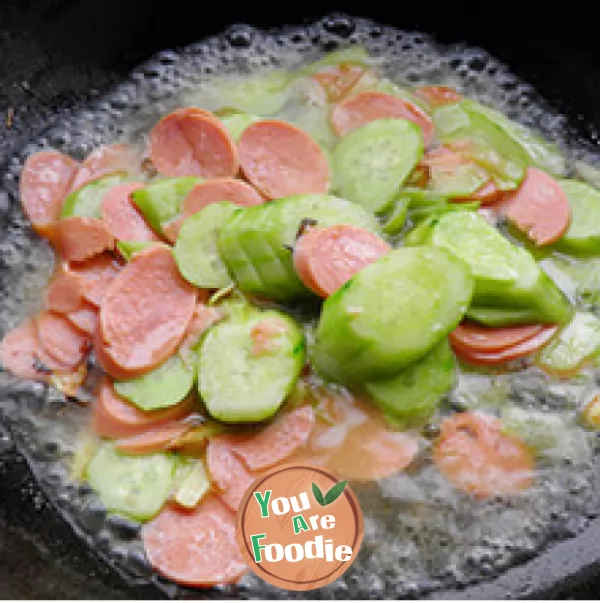 [fried ham slices with cucumber] - a refreshing home style dish