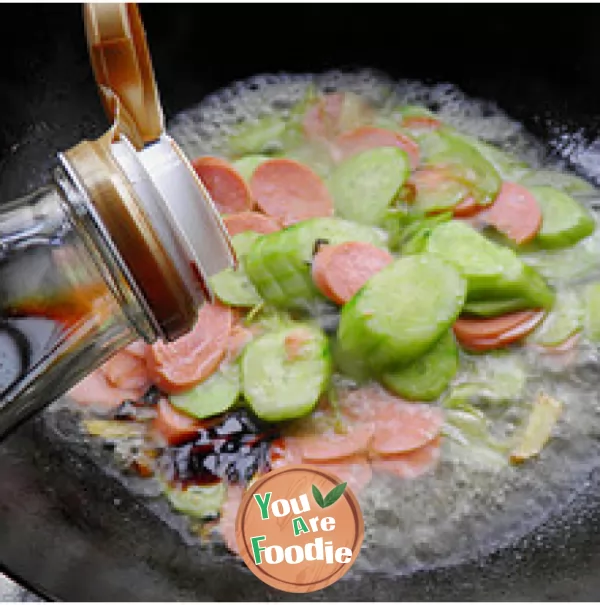 [fried ham slices with cucumber] - a refreshing home style dish