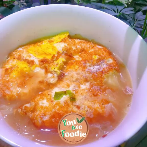 Fried Egg and Radish Soup