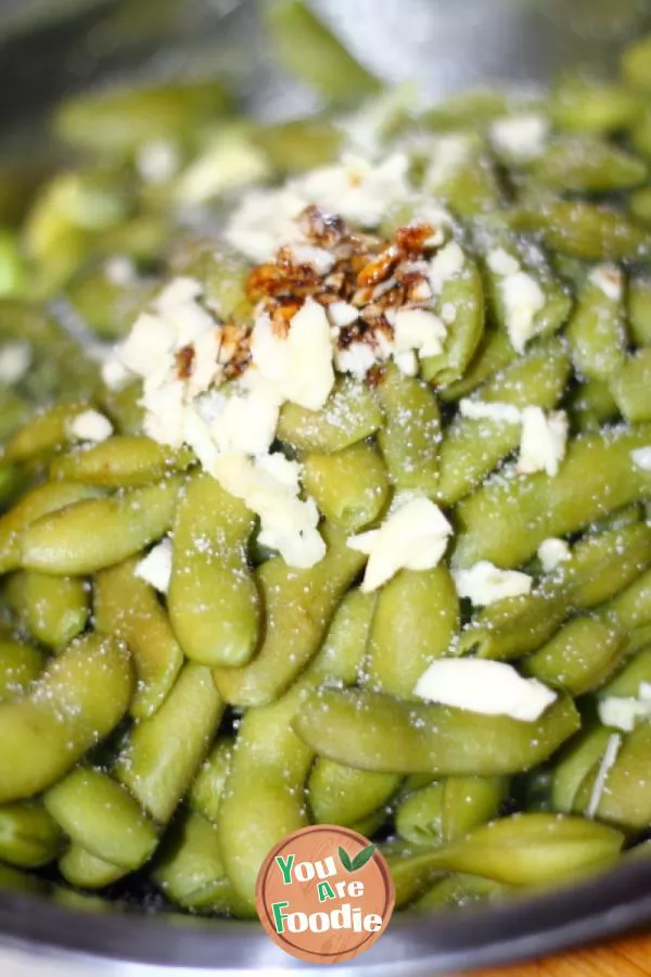 An indispensable dish on the table in summer: cold soybeans