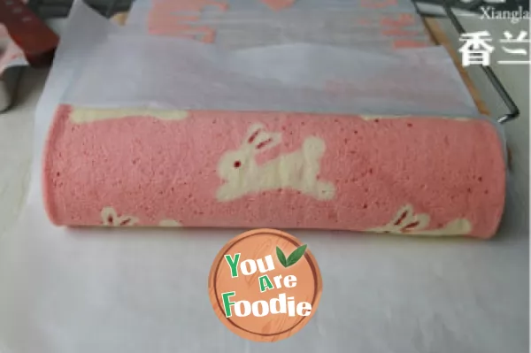 [Xinmei diy] lovely white rabbit of painted cake roll