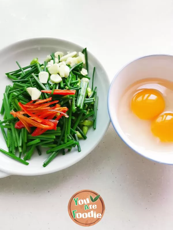 Fried egg with leek flower