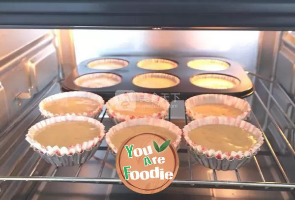 Orange sponge cake cup