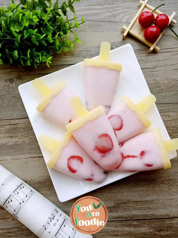 Fruit yogurt ice cream