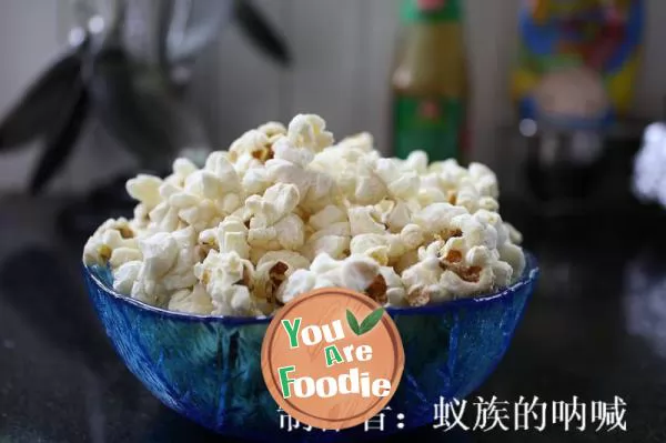 Homemade popcorn is safe and delicious