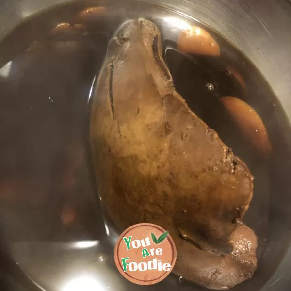 Braised pork liver