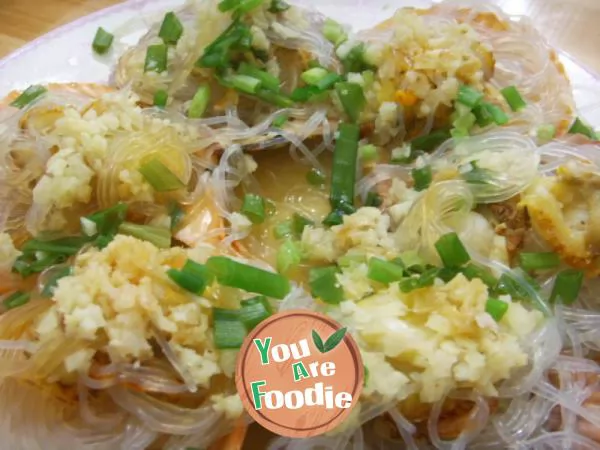 Steamed scallops with vermicelli