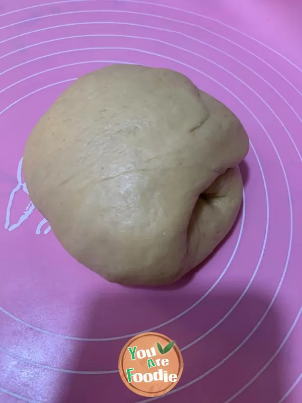 Steamed buns with peanut butter