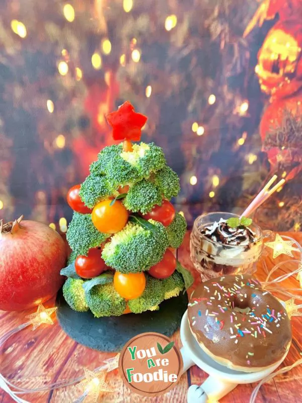 Vegetable-Christmas-Tree