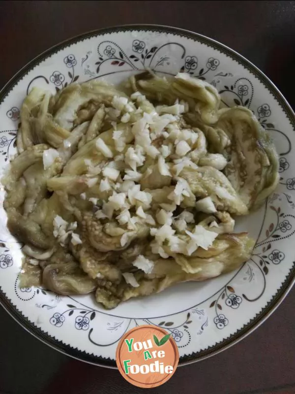 Mashed garlic eggplant