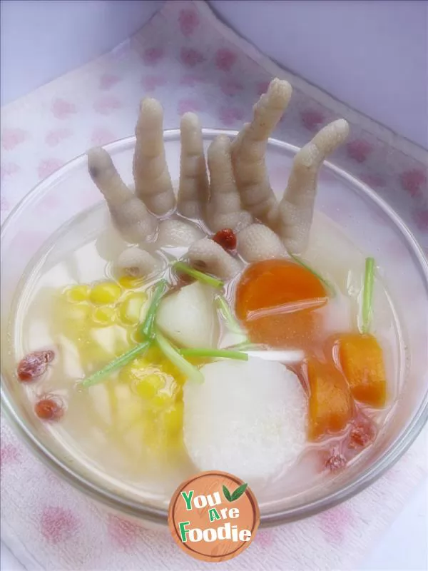 Five-color-chicken-feet-soup