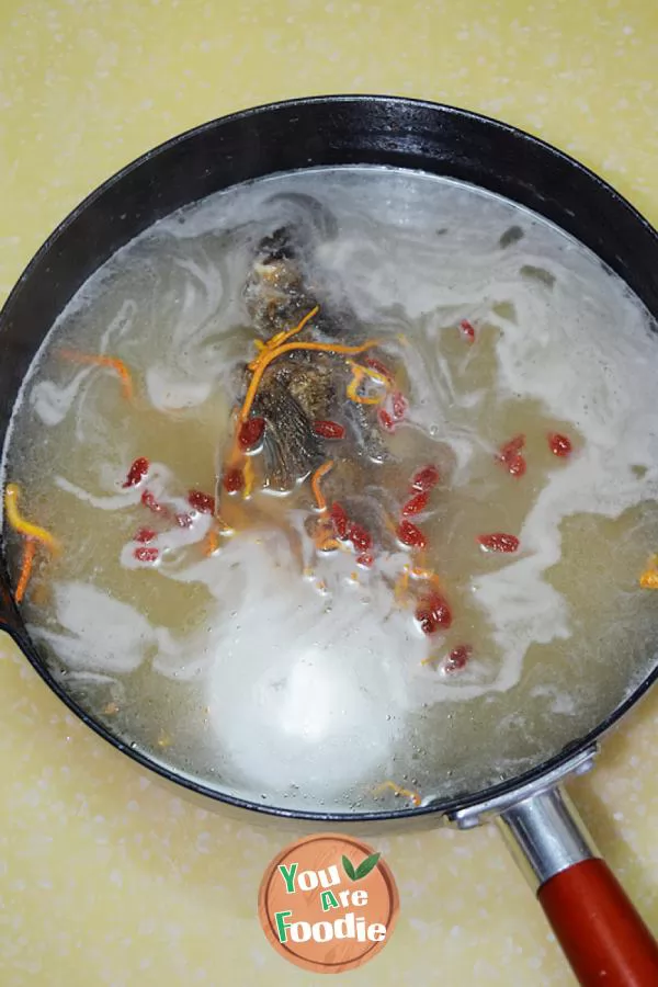 [Cordyceps flower blackhead fish soup] - nourishing and delicious soup