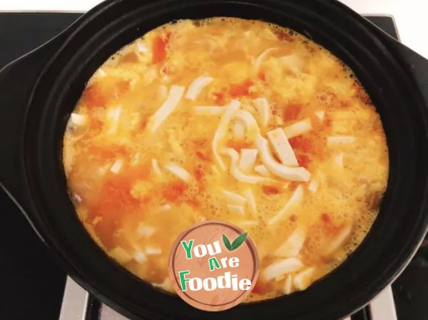 Egg and tofu soup in casserole