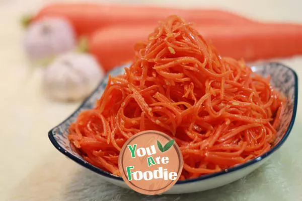 Garlic flavored carrot