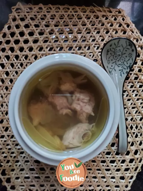 Stewed-duck-soup-with-gastrodia-elata