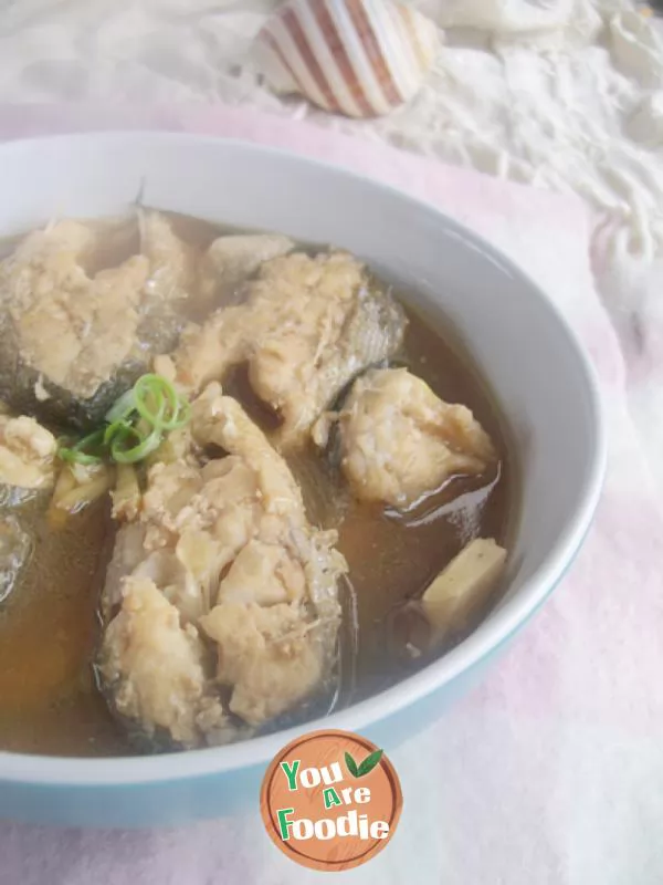 Stewed silver carp