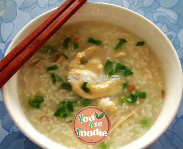 Congee-with-boiled-chicken-slices