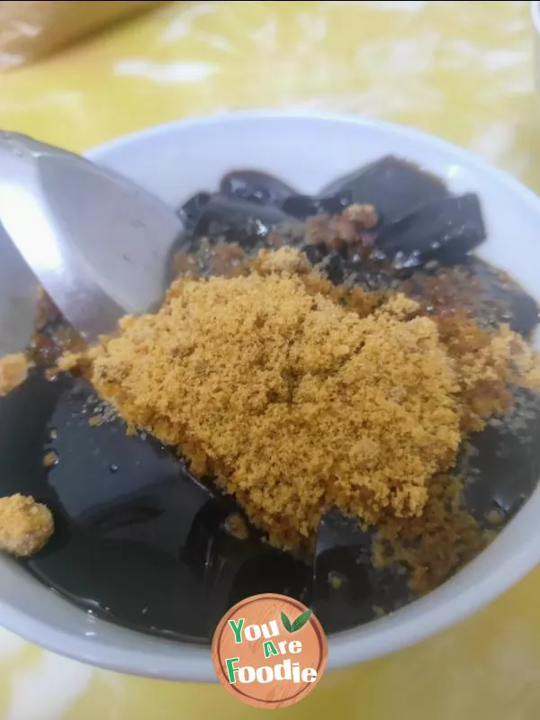 Black bean jelly (Chaoshan grass fruit)