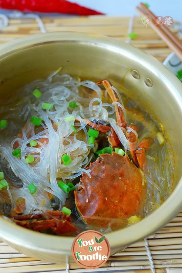 A-pleasant-way-to-eat-crabs-in-winter-----crab-vermicelli-casserole