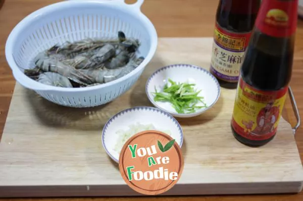 Fried shrimp in oyster sauce