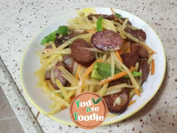 Stir-fried shredded potatoes with sausage