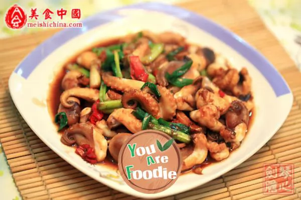 Stir fried octopus in soy sauce