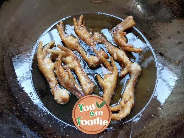 Chicken feet with tiger skin in soy sauce