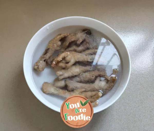 Chicken feet with tiger skin in soy sauce