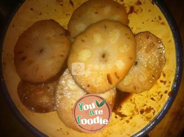 Steamed Lotus Root Stuffed with Glutinous Rice