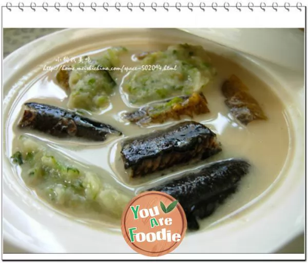 Lettuce and eel soup