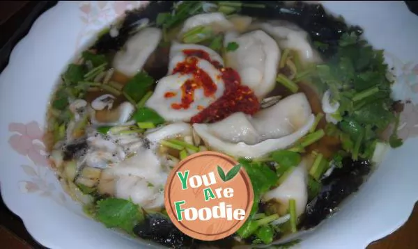 Dumplings in sour soup