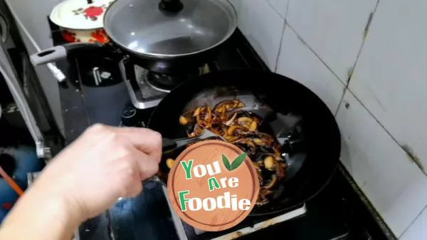 Homemade Noodles with Scallion Oil