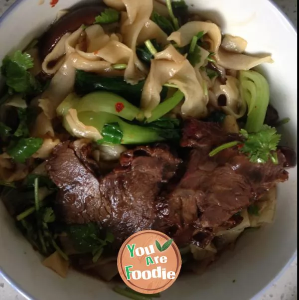 Beef-noodles-with-mushrooms