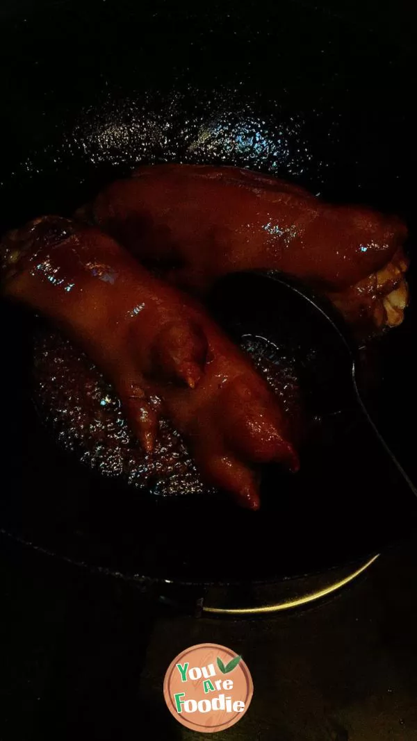 Zhaocai pig's paw (special stewed pig's paw)