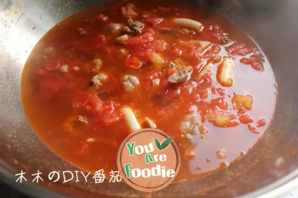 Tomato and beef brisket soup